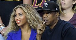 Beyonce และ JAY-Z ร่วมชมรอบชิงฟุตบอลโลกกับแฟนๆ ชาวฝรั่งเศส ก่อนขึ้นแสดงคอนเสิร์ต