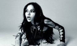 Maggie Lindemann ปล่อยเพลงใหม่ “you’re not special” พร้อมส่งอัลบั้มเดบิวต์ SUCKERPUNCH