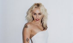 Miley Cyrus ส่งอัลบั้ม Endless Summer Vacation พร้อมปล่อยเพลงใหม่สุดแซ่บ "River"