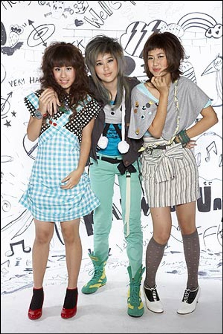 เฟย์- ฟาง- แก้ว เป็นปลื้ม ปล่อยเพลงสนุกรับปิดเทอม!
