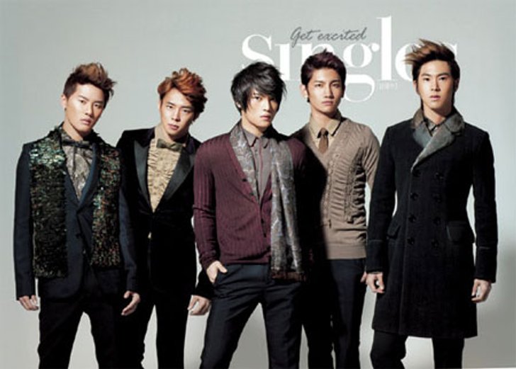 ดงบังชินกิ เปิดตัวอัลบั้มภาพการกุศล off stage ในนิตยสาร Singles