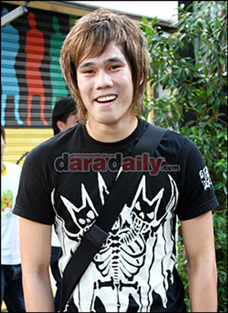 ถล่มเละ อาร์ ไม่เหมาะบท ทิดมาก