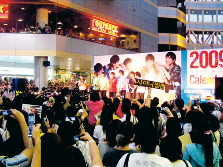 การกลับมาของ Shinee ที่ป่วนหัวใจสาวชาวไทยอีกครั้ง