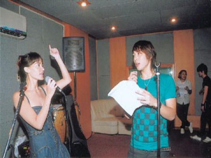 ตามดู มาช่า-อีทีซี ซุ่มซ้อมเพลงก่อนขึ้นคอนเสิร์ตจริง