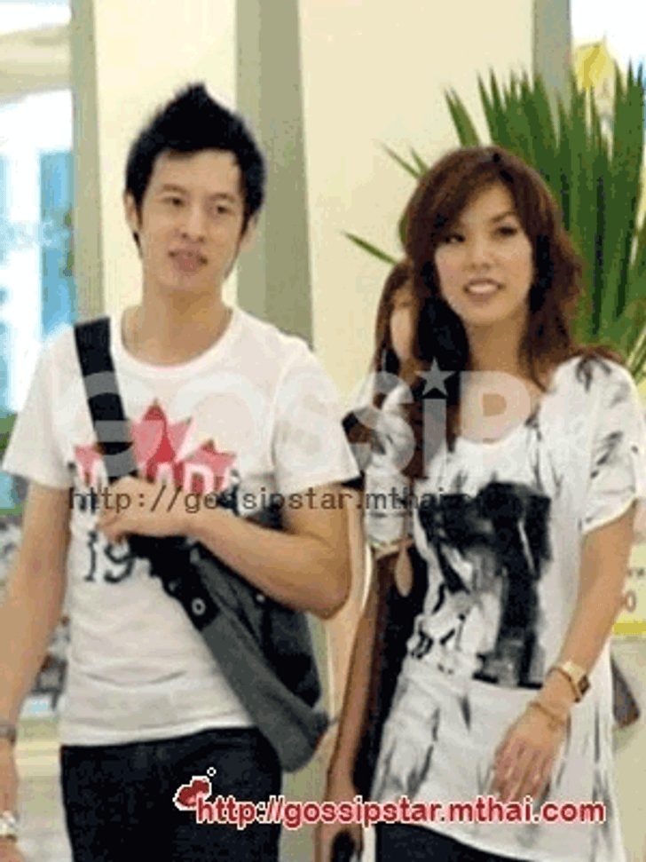 กิ๊บซ่า โชว์หวานหนุ่มตี๋ช้อปกระจาย !!