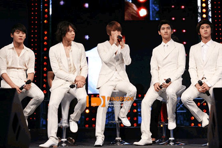 ดงบังชินกิ(TVXQ!) The Secret Code รวม 3 สัปดาห์โกย 2 แสนแผ่น ครองอัลบั้ม GOLD