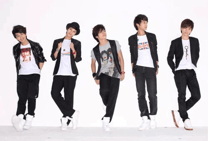 ชายนี่ (SHINee) โชว์เพลงประกอบโฆษณาAnycall Bodyguard แสดงนำโดยคู่รักโซอึลคอเพิล (Boys Over Flowers)