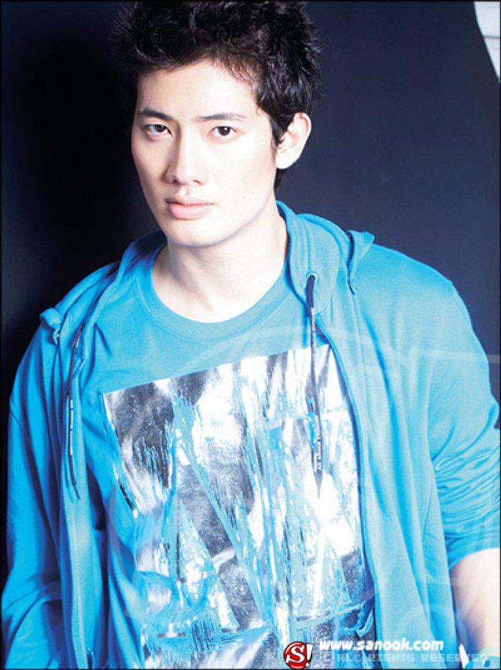 เป้ อารักษ์ ชวนหนุ่มฮอตแจ้งเกิด ในเวที Men Intrend Man of The Year 2009