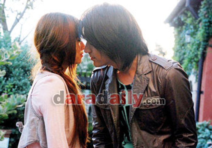 ย้ำสัมพันธ์แก้มชนแก้ม รุจหวาน ยิปซี