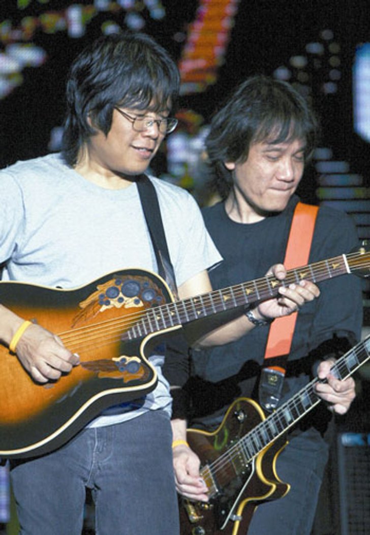 B-ing เปิดโอกาสสุดท้ายที่คุณจะได้ไปผ่อนคลายสมองกับคอนเสิร์ตของ 2 ศิลปินร็อค