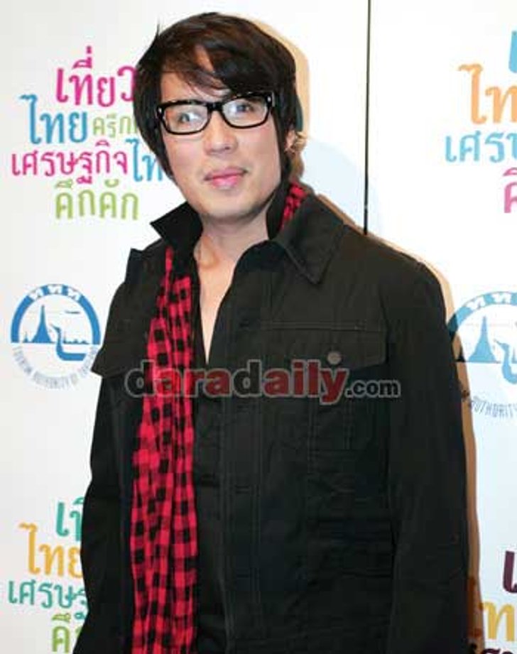 รับอีกแล้ว!! ขึ้นชื่อว่าเป็น ซูเปอร์สตาร์เมืองไทย ที่ไม่มีวันตก