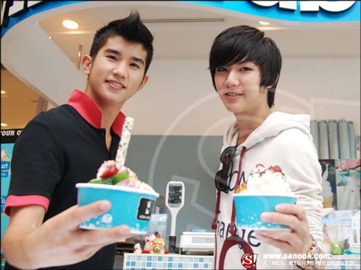 ป๊อปปี้-โทมะ ชวนแฟนคลับเย็นฉ่ำ!! ไปกับไอศกรีมโยเกิร์ต