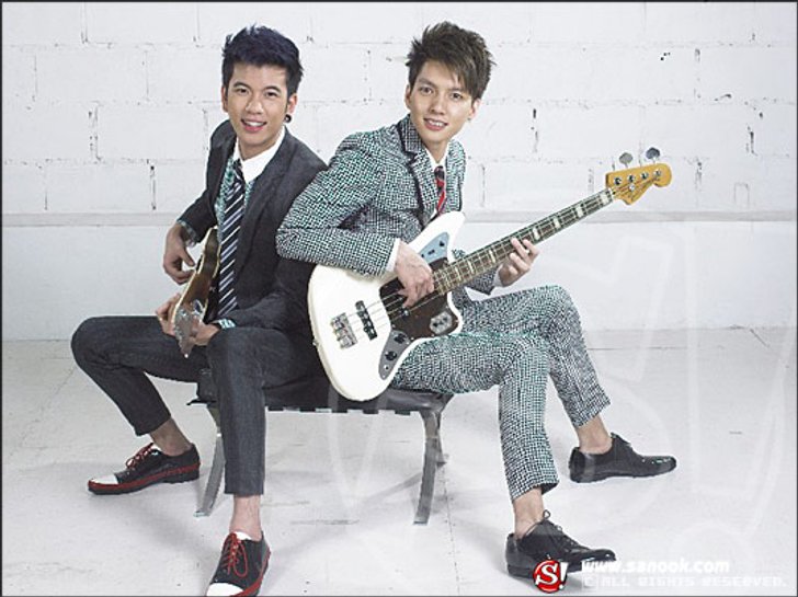 2 หนุ่ม กราฟ – โดม แบล็ค วานิลลา เปิดใจไม่เคยเหงามีกีต้าร์คู่กาย