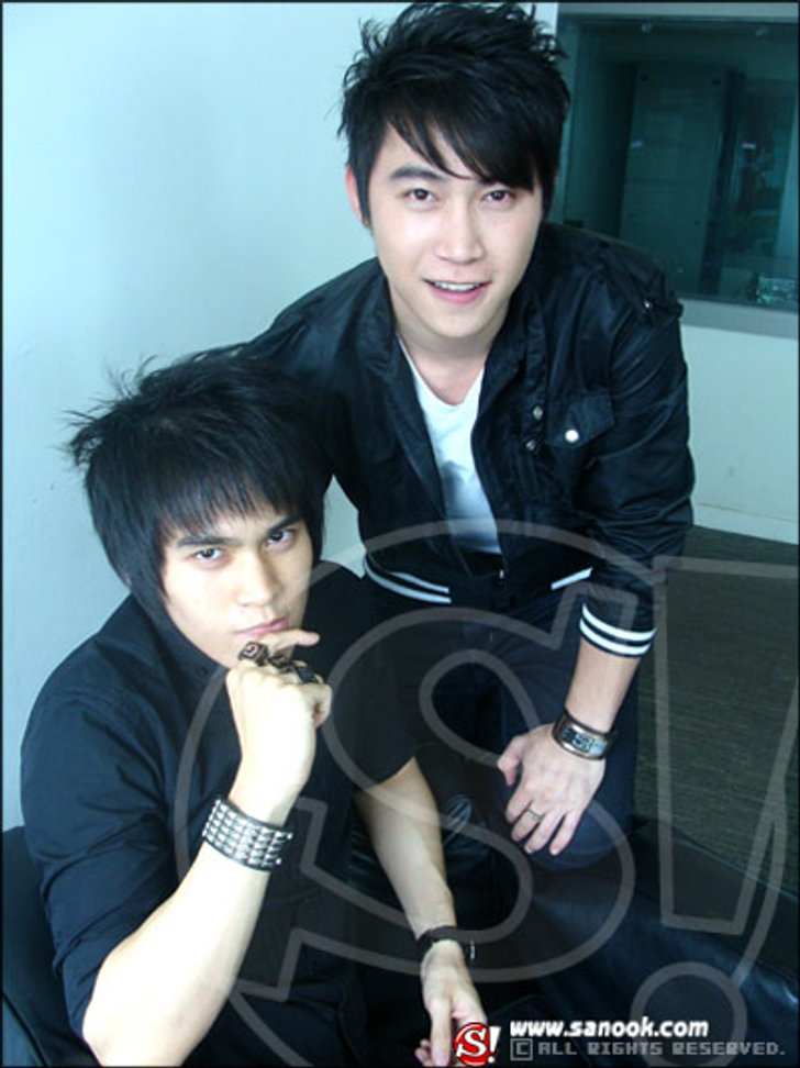 ล้วงลับ 2 หนุ่มจากคลื่น SEED ดีเจดอส - ดีเจบิ๊ก