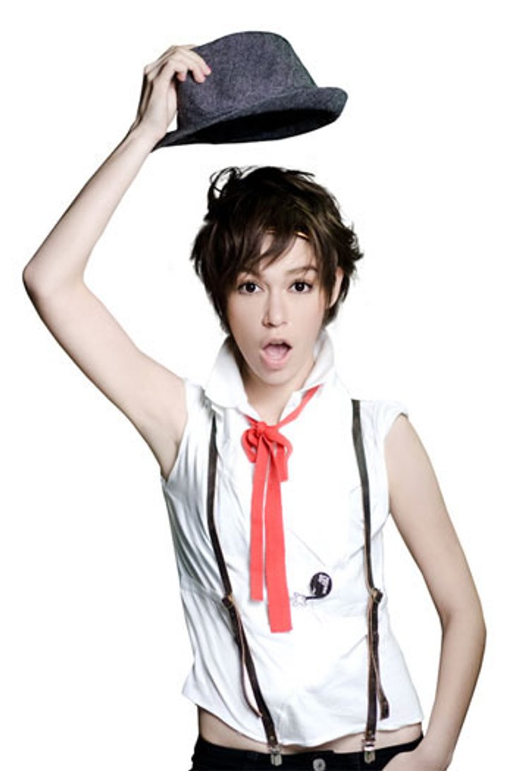 ตีน่า โชว์แมน ย้ำภาพสาวซ่าส์ !!