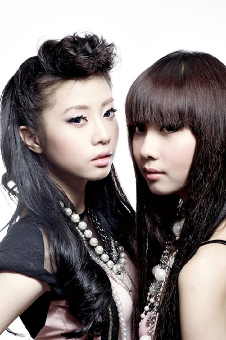 Neko Jump เฮ...แฟน ๆ แดนปลาดิบ...กวาดซื้ออัลบั้มภาษาญี่ปุ่นเกลี้ยงแผง!!!