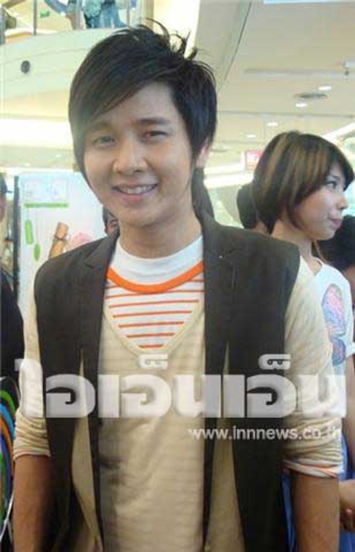 โต๋ปลื้ม LG ต่อสัญญาเร่งทำอัลบั้มใหม่