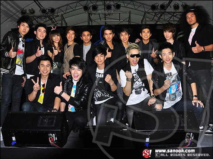 สาวกเดอะสตาร์ 6 กรี๊ดสนั่น ใน Seed Debut Concert