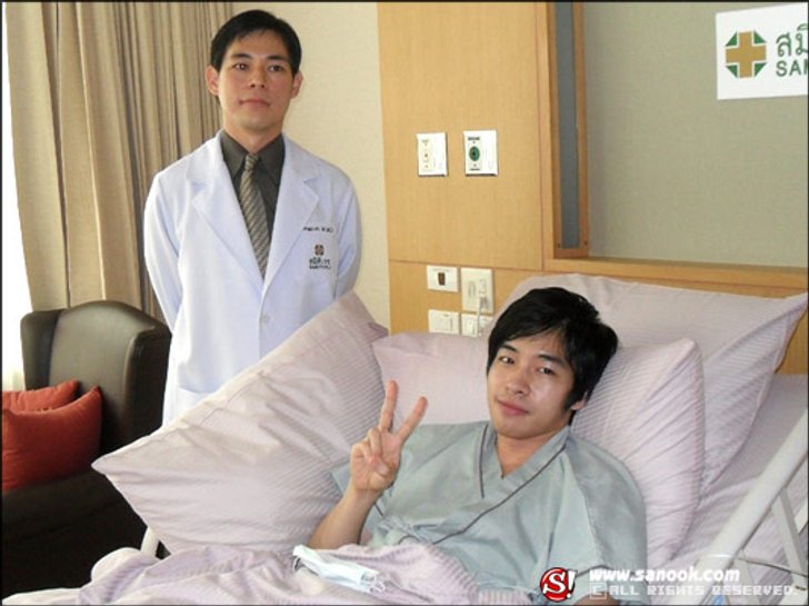 นัท AF4 ปลอดเชื้อไข้หวัด 2009
พบเพียง ไวรัสลงคอ กล่องเสียง-เส้นเสียงอักเสบ