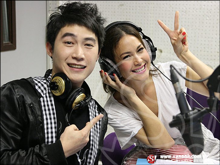 พอลล่า โปรยเสน่ห์ เป็นดีเจสาว คลื่นซี้ด กิจกรรม Seed Lady