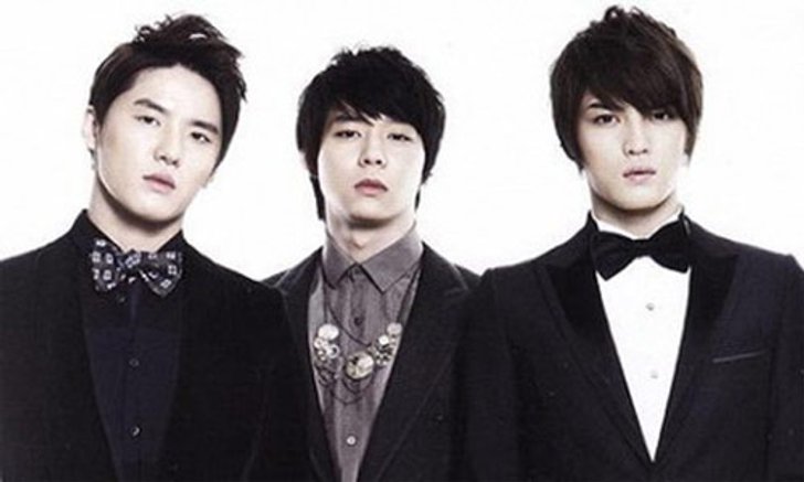 เซีย-มิกกี้-ฮีโร่ โผซบค่ายวอร์เนอร์ มิวสิค