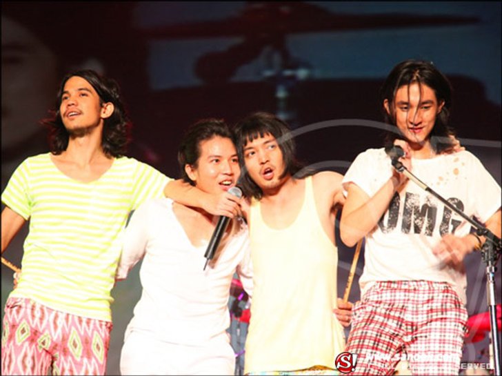 อ๊อดทะลุเป้า ขาโจ๋ โดดมันส์ นันสต๊อป ฮอลล์สะเทือน