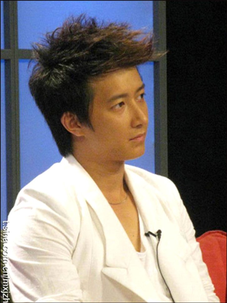 ฮันเกิง ( Han Geng ) เปิดใจ "ผมอยากทำงานหนัก และหลีกเลี่ยงข่าวลือ"