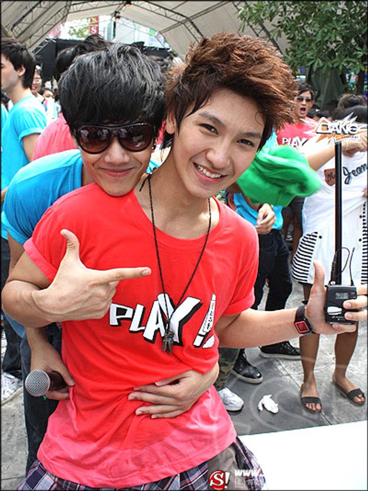 เพลย์ เฟส สุดเจ๋ง !!! รวมพลคนขี้เล่นล้นทะลัก ซอยสามสยามสแควร์