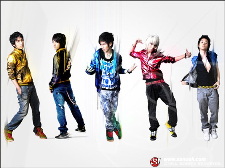 เคฟ สตูดิโอ เปิดตัว บอยแบนด์ น้องใหม่
5 หนุ่มวง วีวิลซ์ ร้องเต้นหล่อกระชากใจ