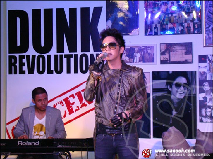 คอนเสิร์ตใหญ่..ในรอบ 12 ปี ดัง พันกร
