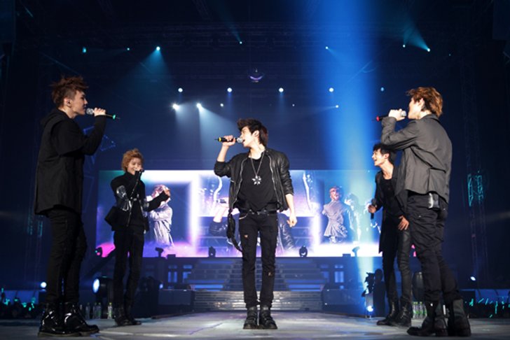 ชายนี่ (SHINee)เปิดฉากคอนฯเดี่ยวแรกThe 1st CONCERT-SHINee WORLD