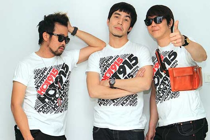 น้าเน็ก น้ำตาซึม คนแห่ฟัง 3 แยกปากหวาน หลังห่างไปกว่า 6 ปี