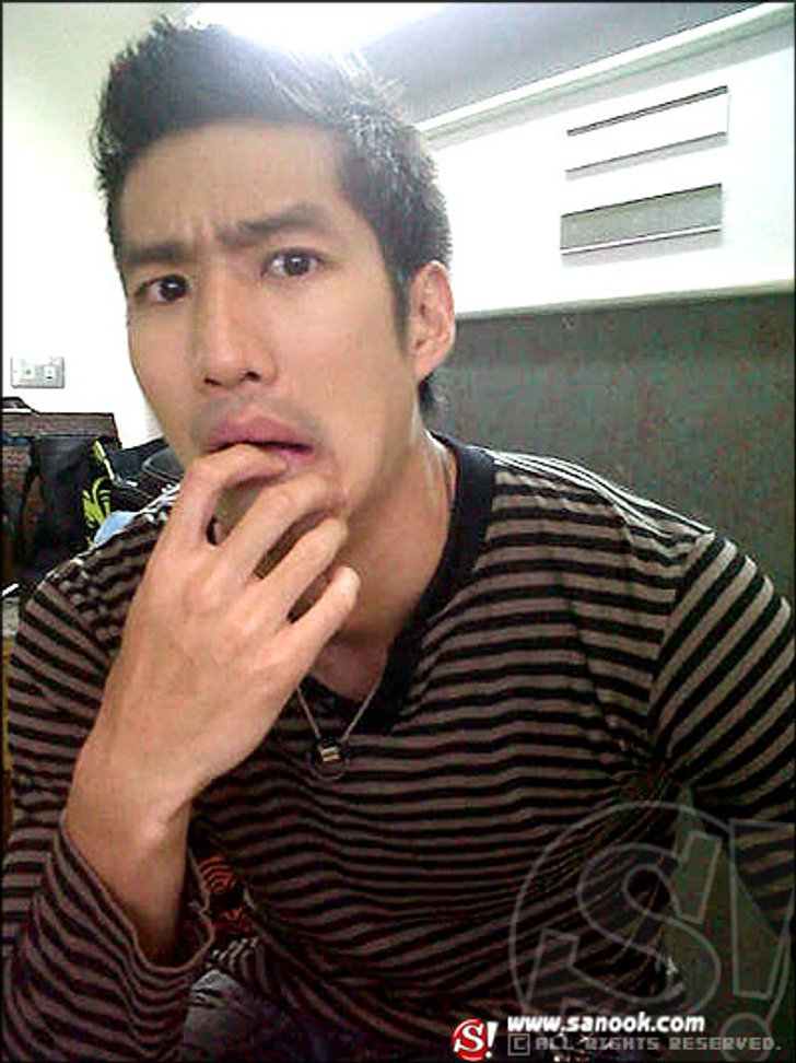 คนดังเล่าเรื่องผี ตอน...ขาใคร??
