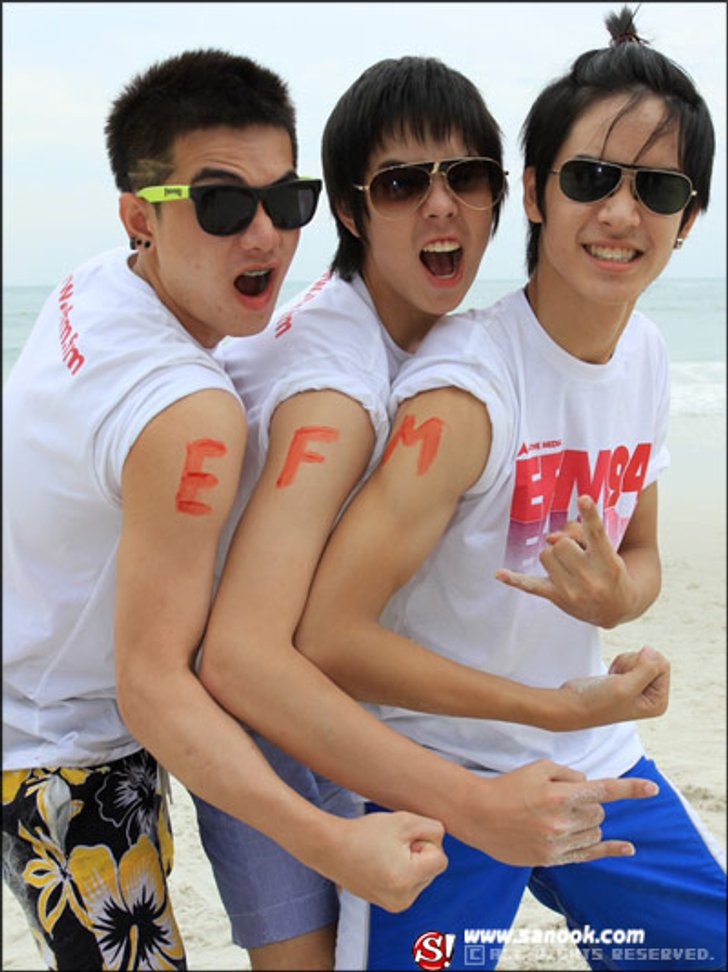 เม้าส์-ฮาเวิร์ด-อาร์-เก้า นำทัพดาราโชว์ซิกแพค
ตะลุยภารกิจ ซิกแพค ออน เดอะ บีช 4