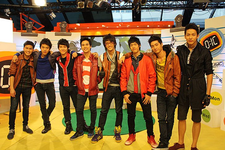 โอไอซี จัดปาร์ตี้ฉลองแฟนคลับครบ 2 แสน เตรียมโชว์ชุดใหญ่