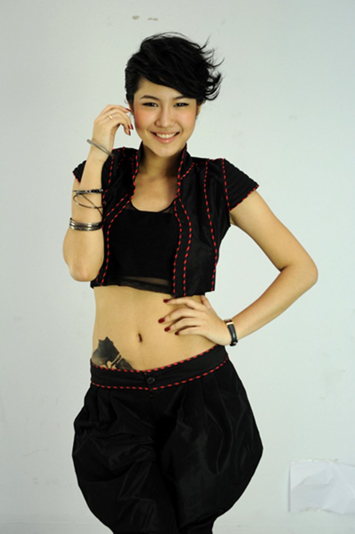 พ้อย เขิน!! หนุ่มๆชม (เอว) เซ็กซี่บาดใจ