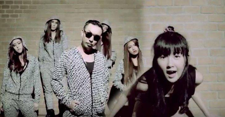 โจอี้ ชวน น้องเบียร์ เต้นโจ๊ะสุดน่ารักใน MV "เมา..มาย?"