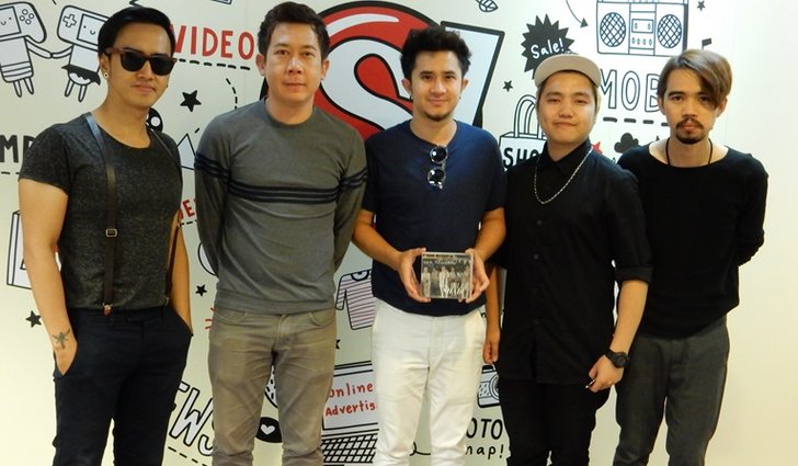 เจาะลึกเส้นทางของวงดนตรีป๊อปมาแรง!! "Blue Shade"