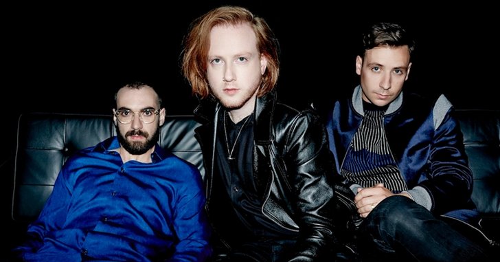 Two Door Cinema Club ปล่อยเพลงใหม่ “Are We Ready? (Wreck)”
