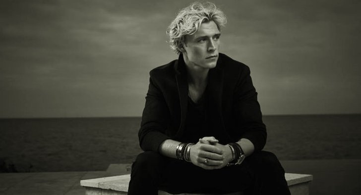 Christopher ศิลปินชื่อดังชาวเดนมาร์ก ร่วมแสดงความอาลัย "ในหลวง ร.9"