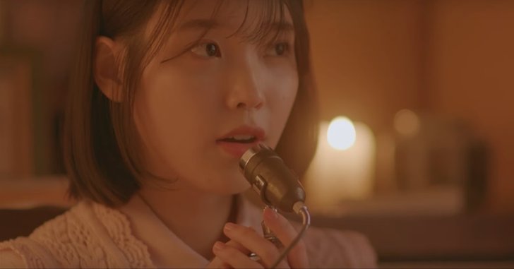 IU ส่งเสียงหวานใส พร้อมภาพสวยๆ ในซิงเกิลล่าสุด “Through The Night”