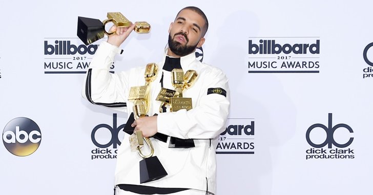 Drake คว้า 13 รางวัลใน Billboard Music Awards 2017