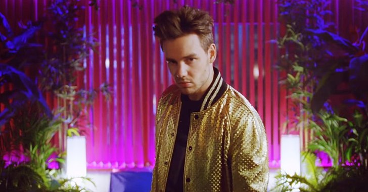 Liam Payne ชวนแดนซ์แบบเซ็กซี่ๆ หน่อย ใน “Strip That Down”