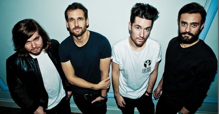 Bastille ถ่ายทอดเรื่องราวผ่านสองแง่มุมในเอ็มวี “Glory”