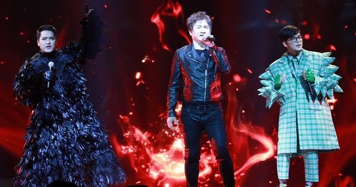 คืนเดียวแสนวิว! หรั่ง ร็อกเคสตร้า ร้องเพลง "คิดถึง" แจมหน้ากาก "อีกาดำ-ทุเรียน"