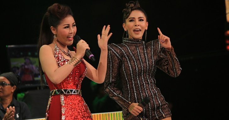“เป็กกี้” โชว์เพลงให้กำลังใจ “หญิงลี” หลังร่วมรายการ “กิ๊กดู๋สงครามเพลงเงาเสียง”