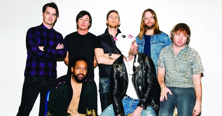 Maroon 5 คว้าอันดับ 2 ในไทย กับอัลบั้มใหม่ล่าสุด Red Pill Blues