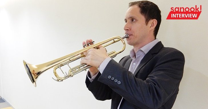 Stuart Hawkins นักดนตรีมากความสามารถ กับอัลบั้มการกุศลที่ทำเพื่อคนไทย