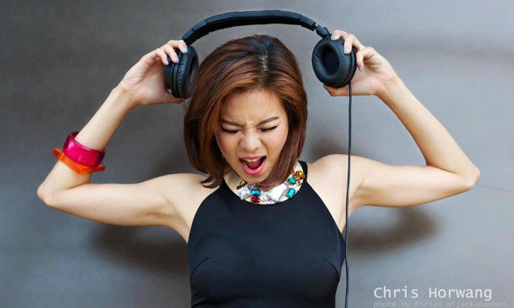 เคยฟังกันไหม!! ผลงานเพลงของ "คริส หอวัง" ในบทบาทนักร้อง