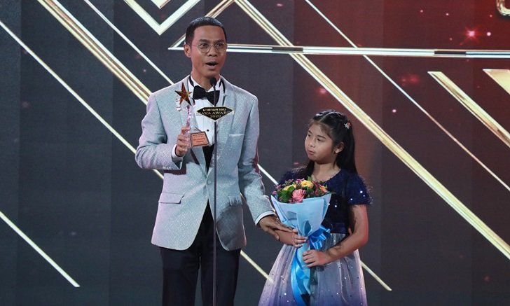 "หนึ่ง จักรวาล" สุดปลื้ม! รับรางวัล “ผู้วิจารณ์งานยอดเยี่ยม” ในงาน MAYA AWARDS 2020